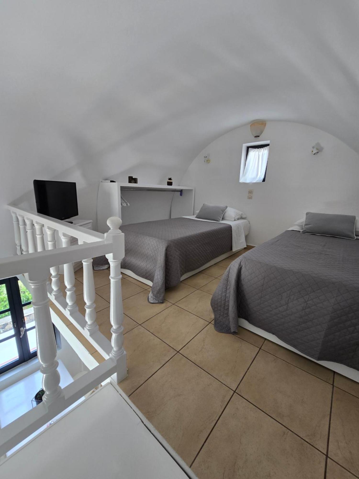 Anthonas Apartments Imerovígli Kültér fotó